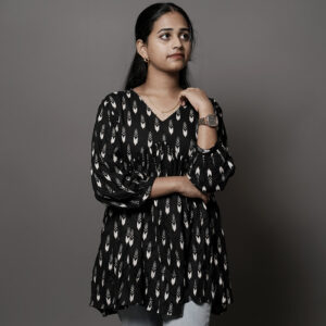 ALIYA CUT COTTON PRINTED SHORT KURTHA LN-1013